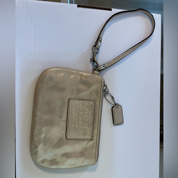 Coach Poppy Wristlet Gold Metallic Shimmer Y2K Party Coach Poppy - Picture 3 of 12